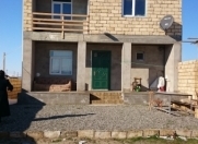 Satılır 5 otaqlı 200 m2 həyət evi Saray