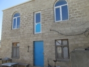 Satılır 5 otaqlı 100 m2 həyət evi Binə