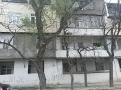 Satılır 3 otaqlı 75 m2 köhnə tikili Montin