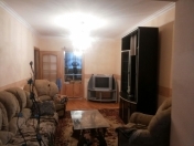 İcarəyə verilir 3 otaqlı 50 m2 köhnə tikili Yasamal r.