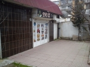 Satılır 1 otaqlı 70 m2 obyekt Ayna Sultanova heykəli