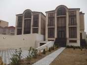 Satılır 8 otaqlı 700 m2 həyət evi Badamdar