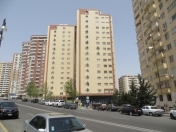 Satılır 6 otaqlı 425 m2 yeni tikili Elmlər Akademiyası m.