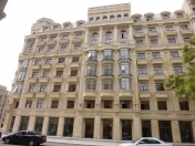 Satılır 4 otaqlı 127 m2 yeni tikili Nəriman Nərimanov m.