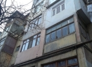 İcarəyə verilir 2 otaqlı 45 m2 köhnə tikili 3 mkr