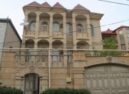 Satılır 6 otaqlı 720 m2 həyət evi Rəsulzadə