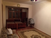 İcarəyə verilir 1 otaqlı 40 m2 köhnə tikili 7 mkr