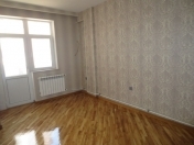 Satılır 2 otaqlı 53 m2 yeni tikili İnşaatçılar m.