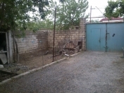 Satılır 4 otaqlı 200 m2 həyət evi Bakıxanov