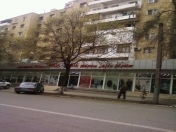 Satılır 3 otaqlı 95 m2 köhnə tikili Hüseyn Cavid parkı