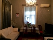 Satılır 4 otaqlı 100 m2 köhnə tikili İçəri Şəhər m.