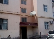 Satılır 2 otaqlı 70 m2 köhnə tikili Bakıxanov