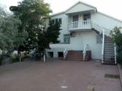 İcarəyə verilir 5 otaqlı 220 m2 bağ evi Mərdəkan