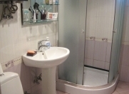 Satılır 2 otaqlı 70 m2 köhnə tikili Ağ şəhər