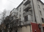 Satılır 1 otaqlı 30 m2 köhnə tikili Neftçilər m.