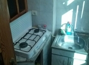 İcarəyə verilir 1 otaqlı 28 m2 köhnə tikili 9 mkr
