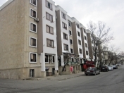 Satılır 1 otaqlı 45 m2 köhnə tikili Ayna Sultanova heykəli