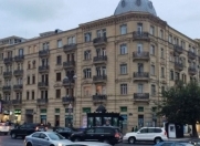 Satılır 3 otaqlı 100 m2 köhnə tikili Beşmərtəbə