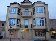 Satılır 7 otaqlı 429 m2 həyət evi Masazır