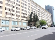 İcarəyə verilir 3 otaqlı 80 m2 köhnə tikili Gənclik m.