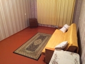 İcarəyə verilir 2 otaqlı 50 m2 köhnə tikili İnşaatçılar m.