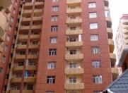Satılır 3 otaqlı 126 m2 yeni tikili İnşaatçılar m.