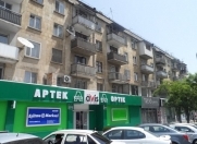 Satılır 5 otaqlı 112 m2 köhnə tikili Elmlər Akademiyası m.