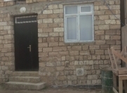 Satılır 3 otaqlı 56 m2 həyət evi Əmircan