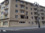 Satılır 1 otaqlı 33 m2 köhnə tikili Hüseyn Cavid parkı