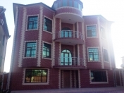 Satılır 10 otaqlı 960 m2 həyət evi Bakıxanov