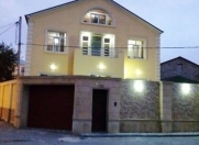 Satılır 6 otaqlı 320 m2 həyət evi Bakıxanov