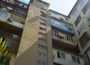 Satılır 3 otaqlı 65 m2 köhnə tikili Neapol dairəsi