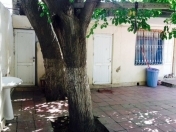 Satılır 5 otaqlı 200 m2 həyət evi İnşaatçılar m.