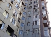 Satılır 4 otaqlı 156 m2 yeni tikili İnşaatçılar m.