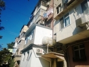 Satılır 2 otaqlı 22 m2 köhnə tikili 2 mkr