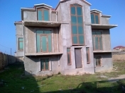 Satılır 9 otaqlı 400 m2 həyət evi Novxanı