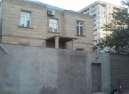 Satılır 25 otaqlı 700 m2 həyət evi Badamdar
