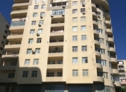 Satılır 1 otaqlı 43 m2 obyekt İnşaatçılar m.