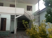 Satılır 8 otaqlı 280 m2 həyət evi Gəncə