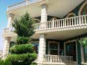Satılır 6 otaqlı 480 m2 həyət evi Badamdar