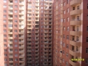 Satılır 2 otaqlı 77 m2 yeni tikili İnşaatçılar m.