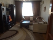 Satılır 3 otaqlı 90 m2 köhnə tikili Badamdar