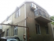 Satılır 5 otaqlı 240 m2 həyət evi Badamdar