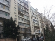 Satılır 4 otaqlı 106 m2 köhnə tikili Gənclik m.