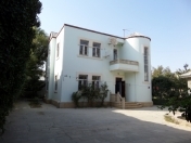 Satılır 4 otaqlı 200 m2 həyət evi Badamdar