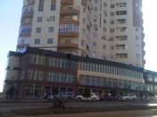 Satılır 4 otaqlı 160 m2 yeni tikili İnşaatçılar m.