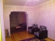 Satılır 4 otaqlı 76 m2 köhnə tikili Şəki