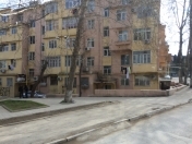 İcarəyə verilir 1 otaqlı 30 m2 köhnə tikili Gənclik m.