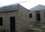 Satılır 4 otaqlı 72 m2 həyət evi Binə