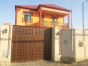 Satılır 7 otaqlı 200 m2 həyət evi Koroğlu m.